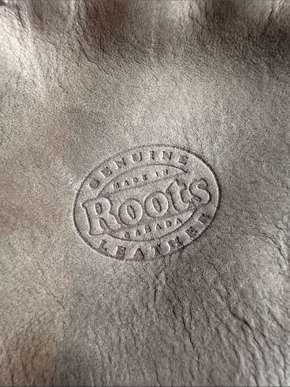 H1- Roots Leather Coin Pouch - Picture 2 of 6
